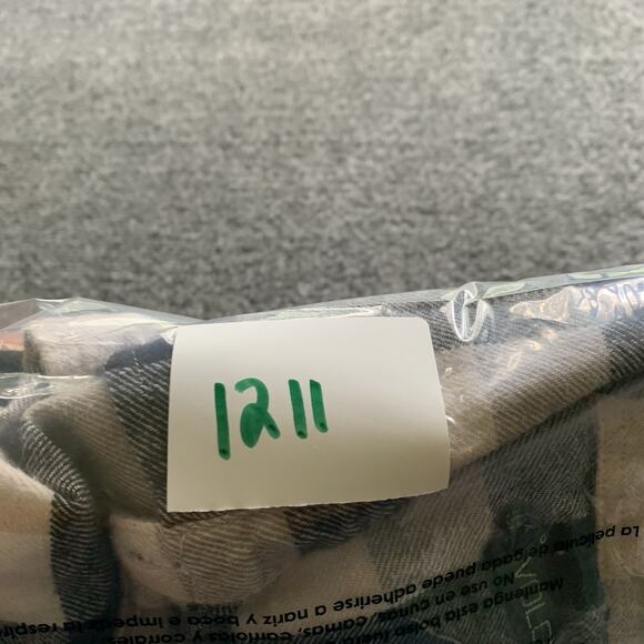 Volcom Flannel Shirt Women’s Small Black Beige White Check Plaid “Thin Layer” - Picture 15 of 15